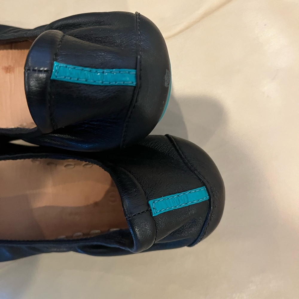Tieks Black Leather Ballet Flats with Teal Tab Size 8 AS IS - Picture 5 of 8